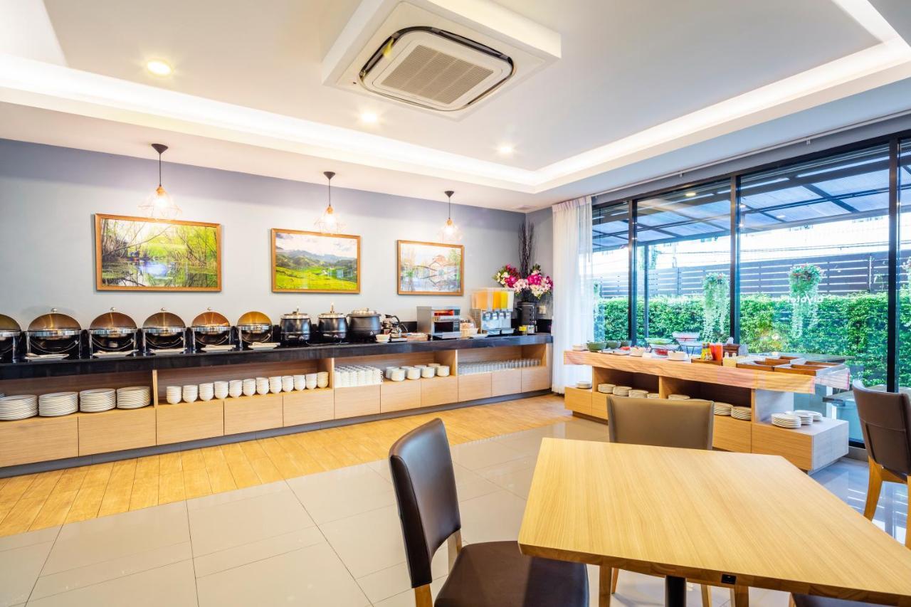 Livotel Hotel Kaset Nawamin Bangkok Buitenkant foto